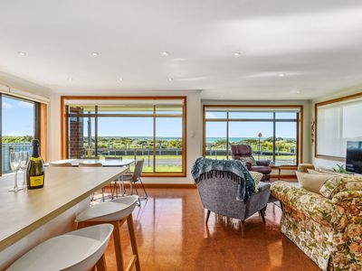 38 Beach Road, Beachport