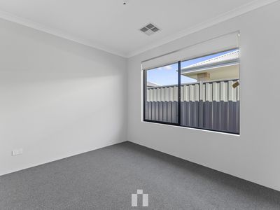 30 FURLING GROVE, Baldivis