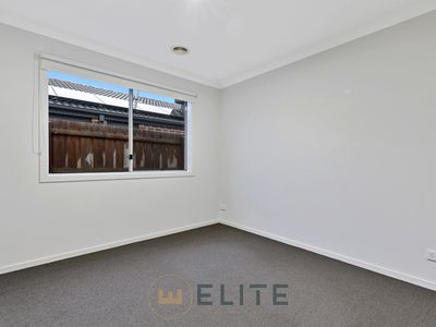 121 Rossiter Retreat, Cranbourne North