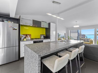 1/64 Seaview Road, Castor Bay