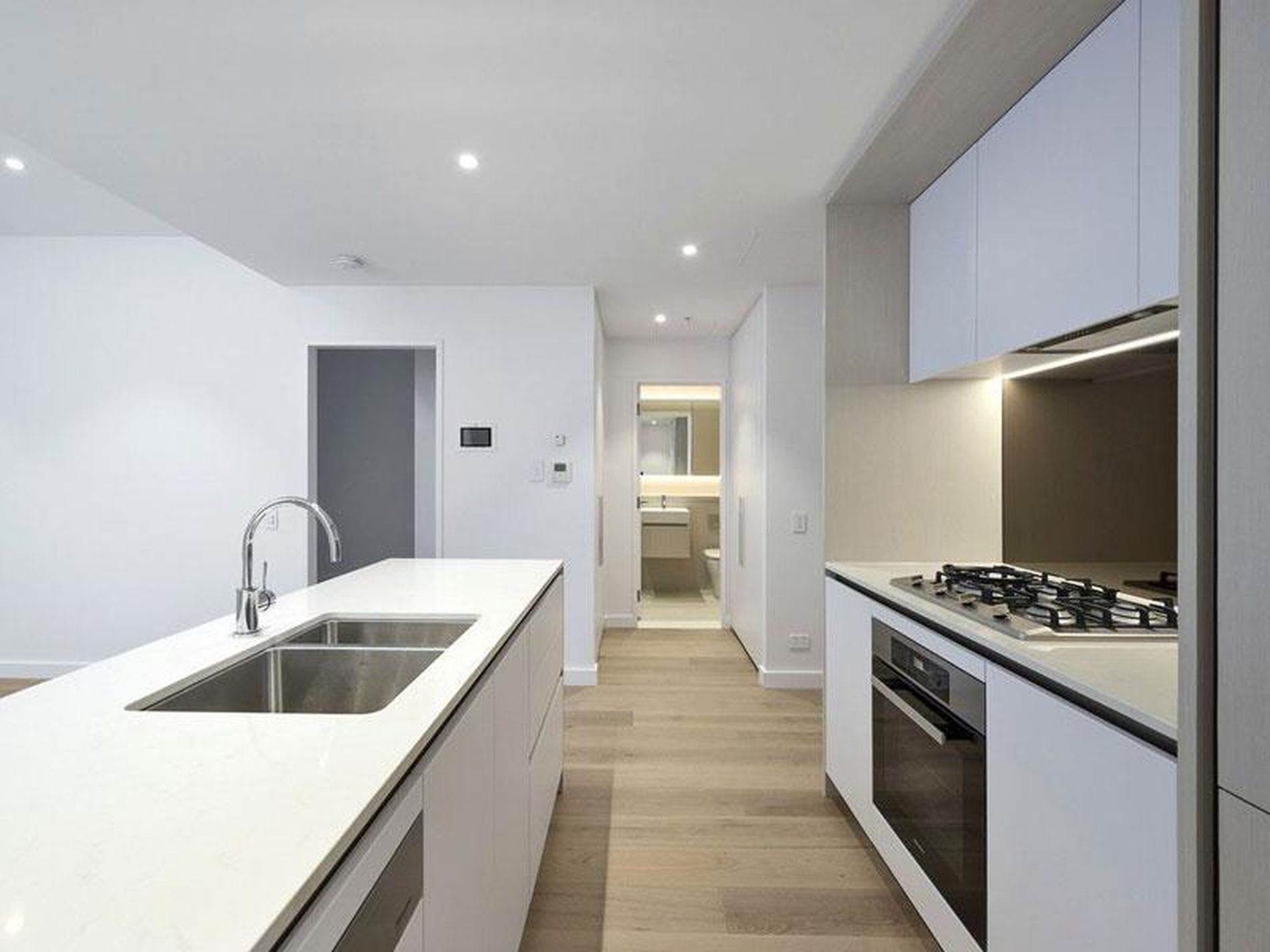 82 Hay Street, Haymarket