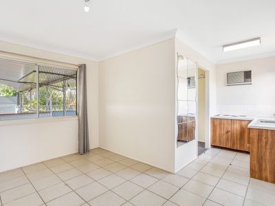 7 Lauretta Avenue, Springwood