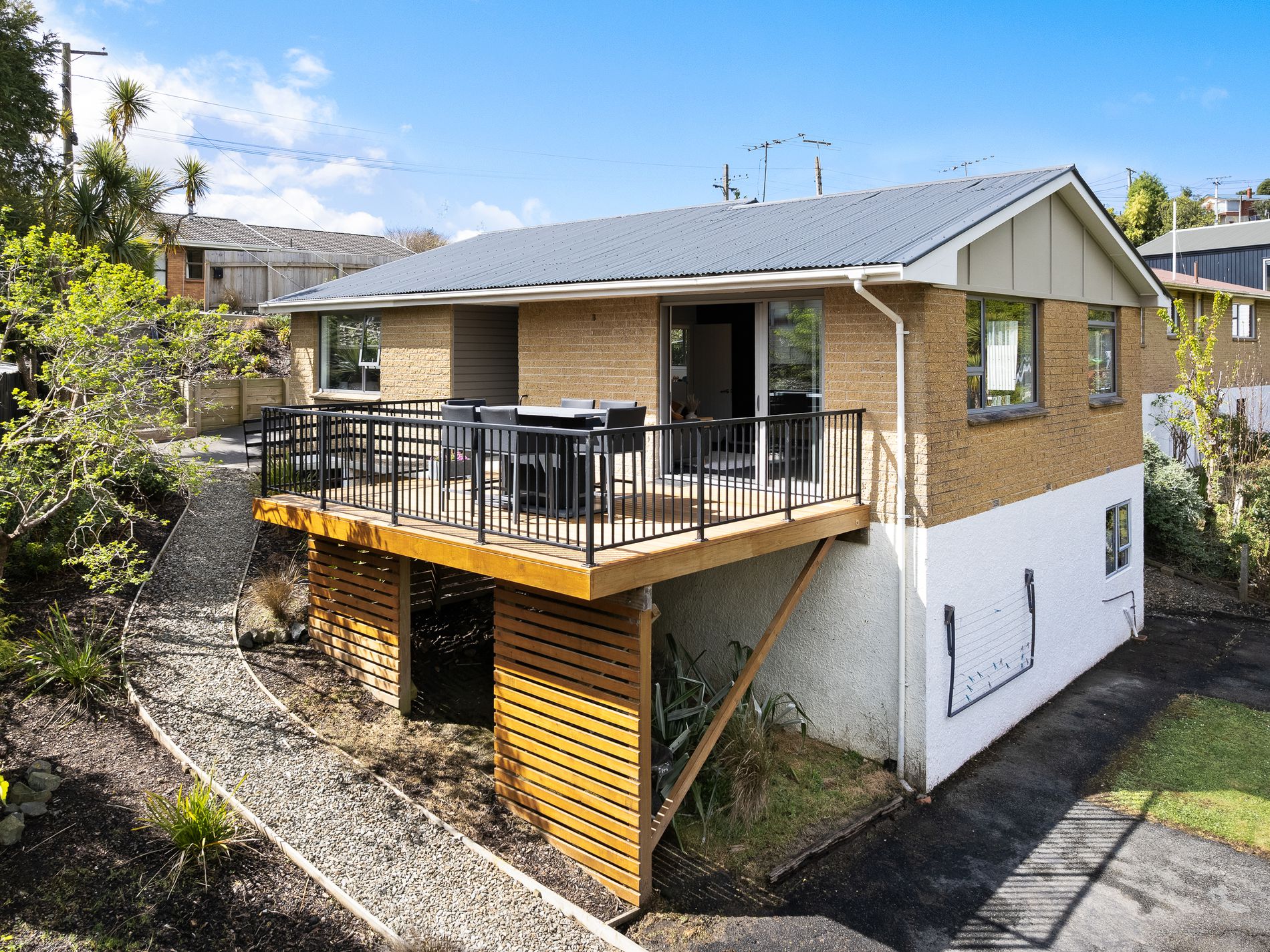 9 Bell Crescent, Concord