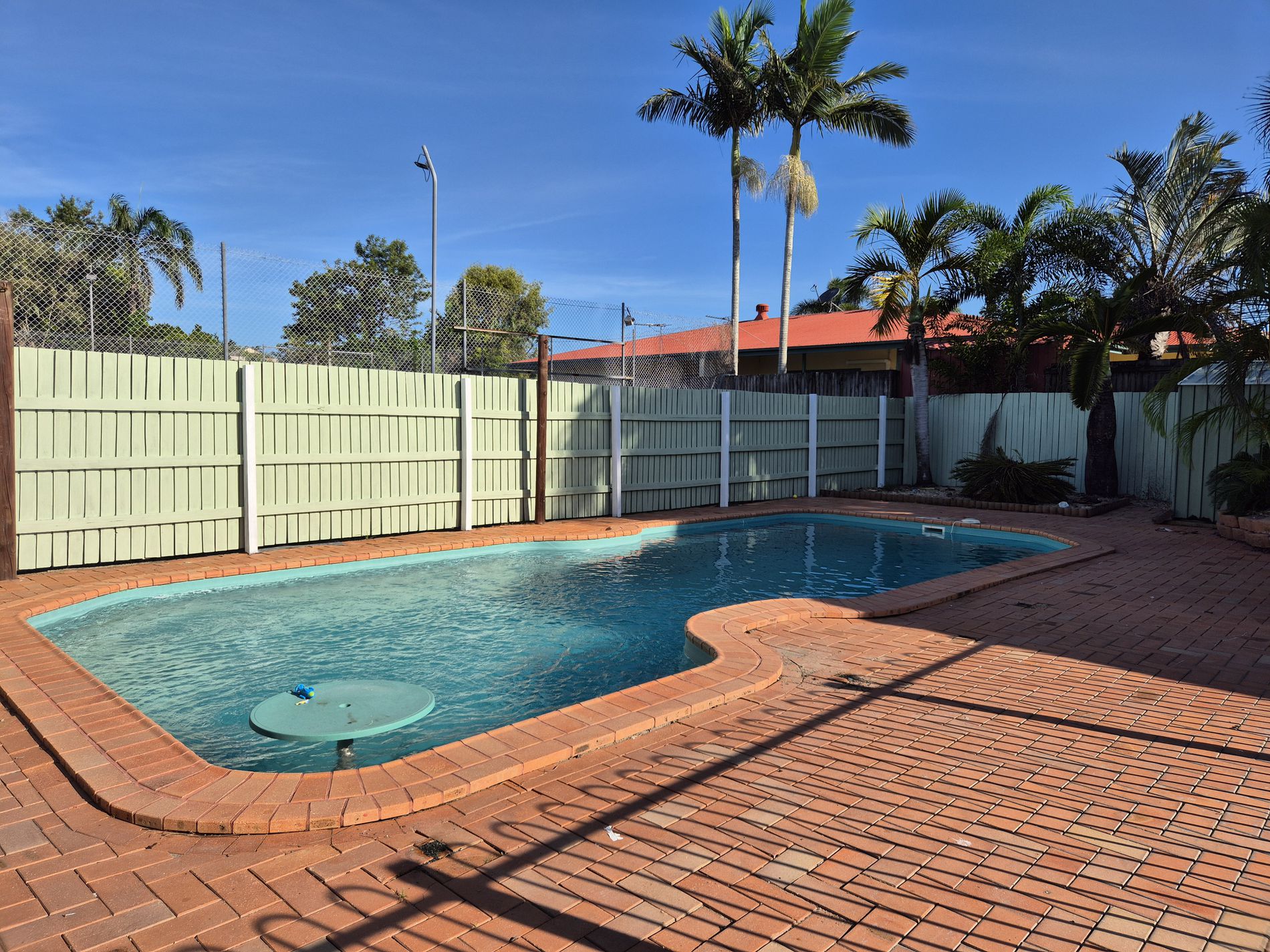 14 Schapers Road, Glenella