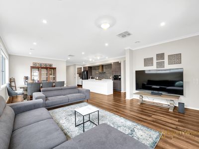 52 Smile Crescent, Wyndham Vale