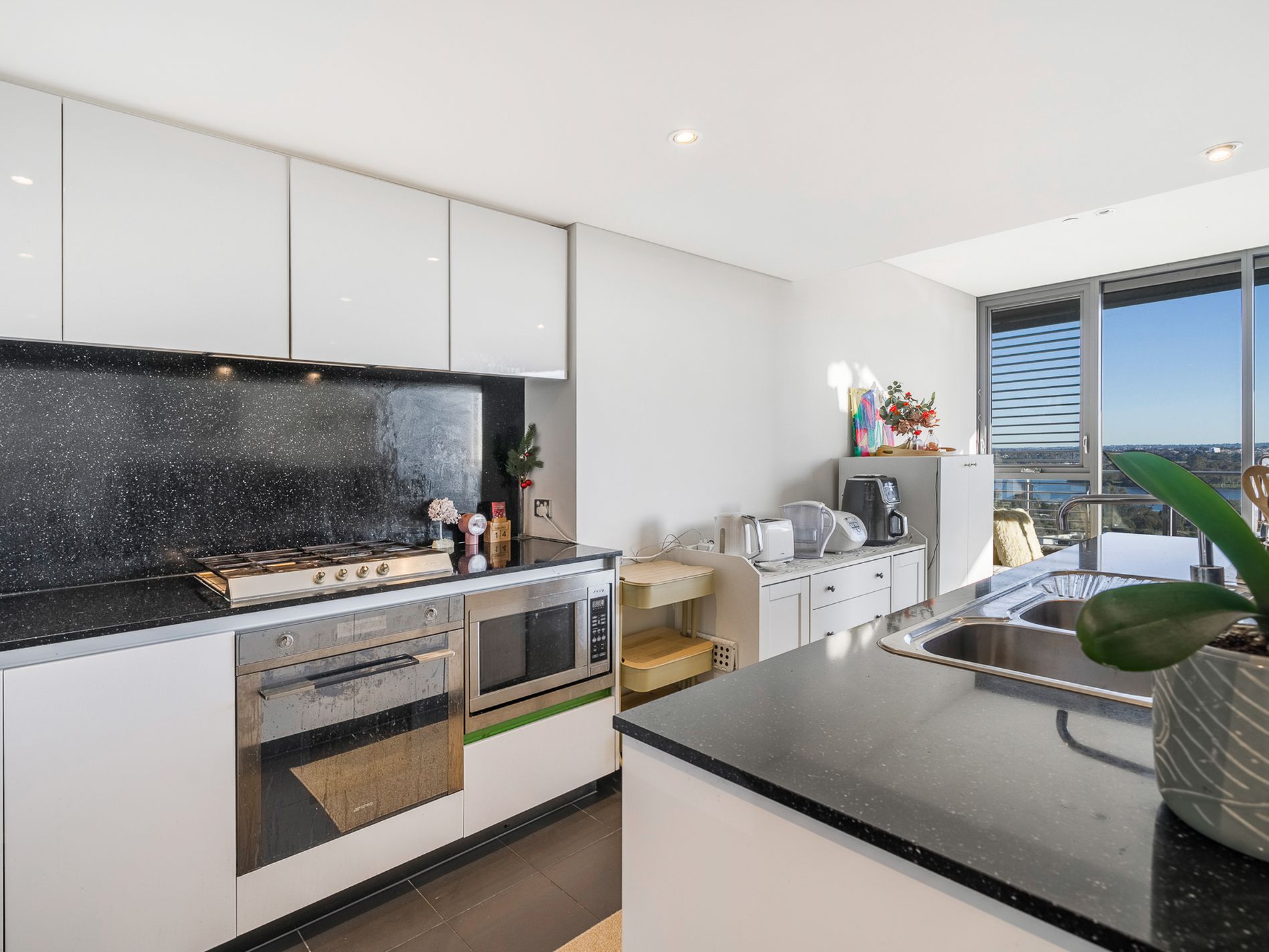 1603 / 96 Bow River Crescent, Burswood