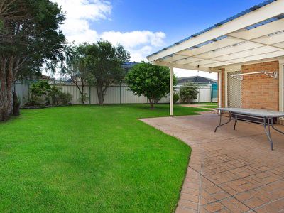 15 Amanda Place, Horsley