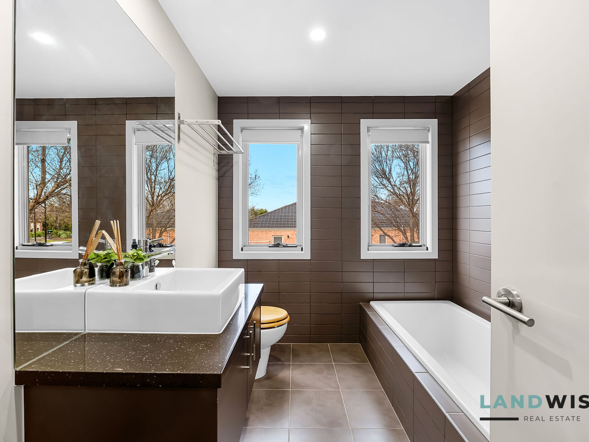 26 Dahlia Drive, Caroline Springs