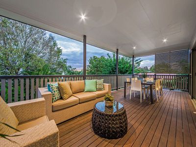 52 Moreton Av, Wynnum