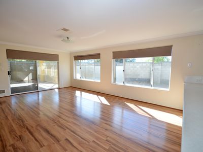 4 Ashendon Boulevard, Hammond Park