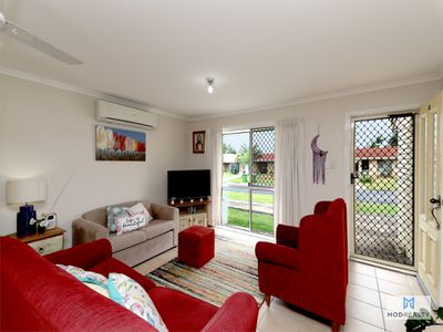 6 Bangalow Crescent, Raceview