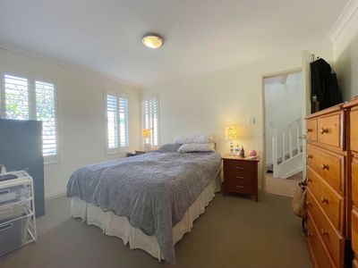 19B Peppering Way, Westminster