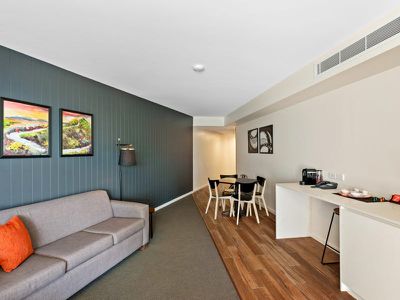 Unit 101 / 94-96 Main St, Montville