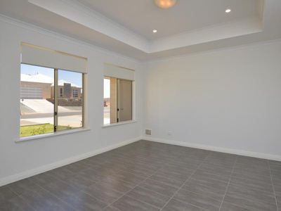 30 Tindals Crescent, Hannans