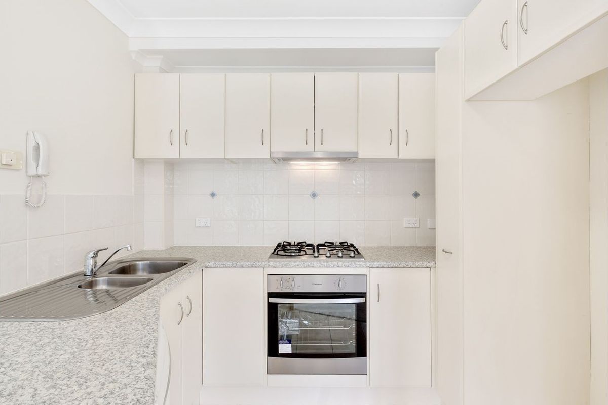 1 / 54 Karalta Road, Erina