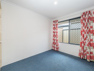 22 Mary Mackillop Glen, Queens Park