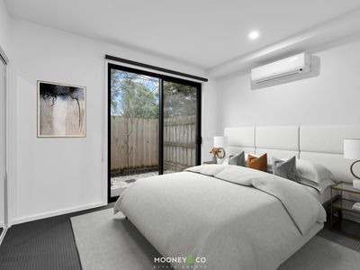 2 / 12 Mundaring Drive, Cranbourne