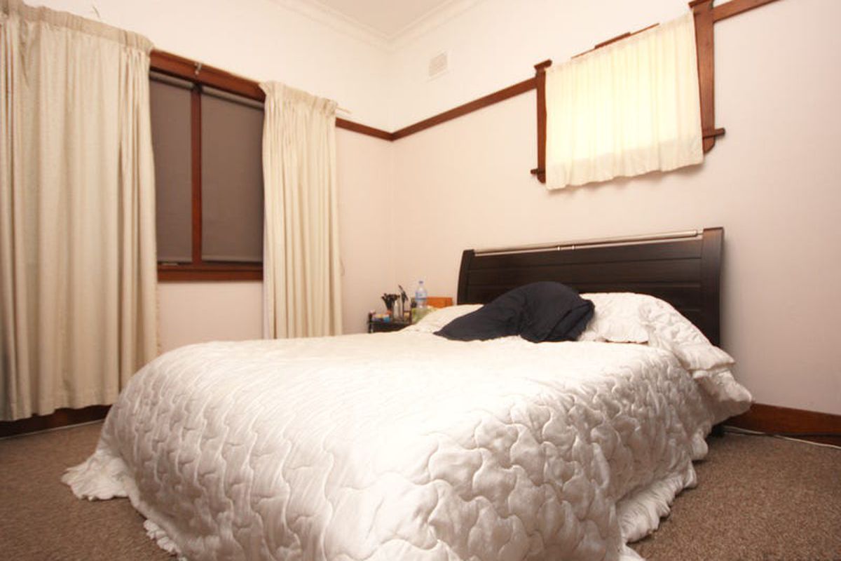 10 Charleston Avenue, Earlwood