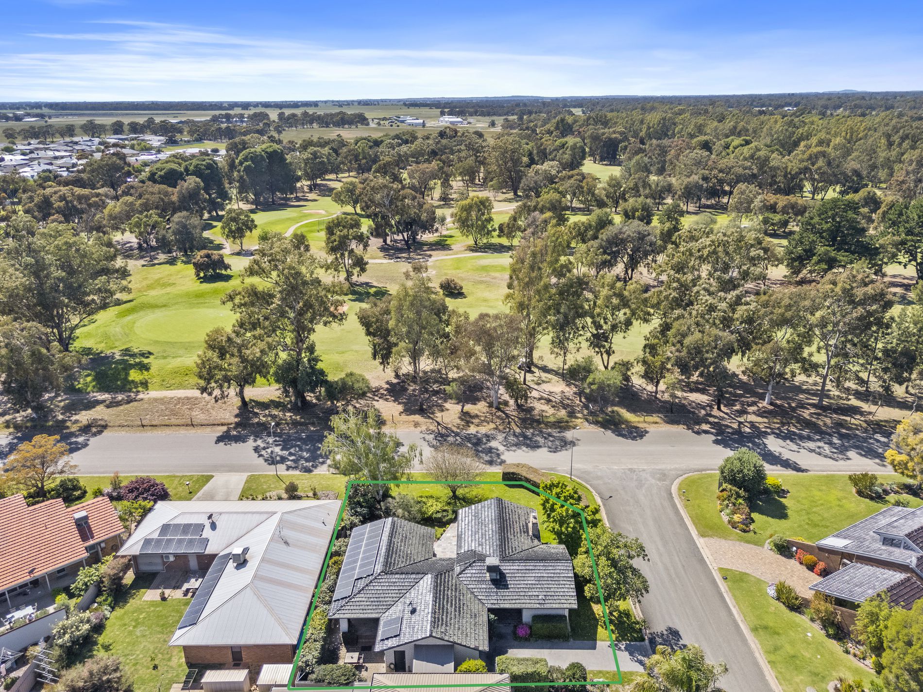 11 Golf Links Drive, Tocumwal