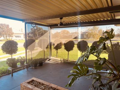 10 White Street, Finley