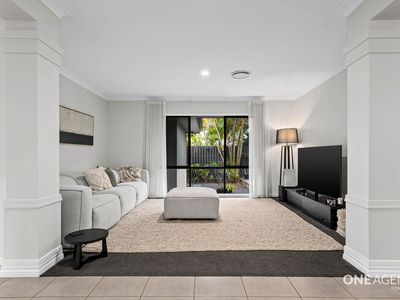 27 Scoparia Drive, Brookwater