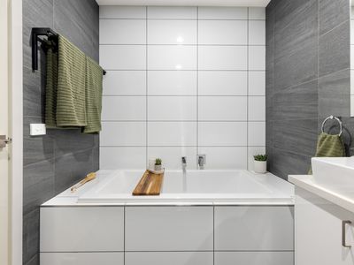 114B Seventh Avenue, Altona North