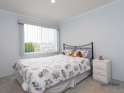 28 Hampshire Drive, Narre Warren South