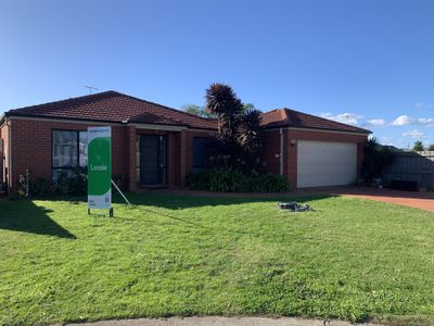 10 Betty Court, Lara