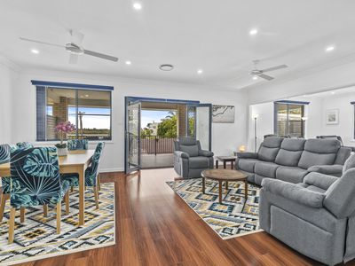 11 Sundeck Avenue, Hawks Nest