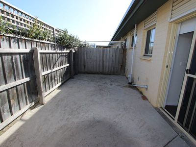 4 / 11 Karoomba Avenue, Herne Hill