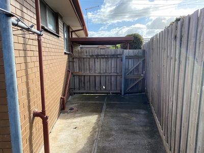 2 / 25 Thorpe Avenue, Hoppers Crossing