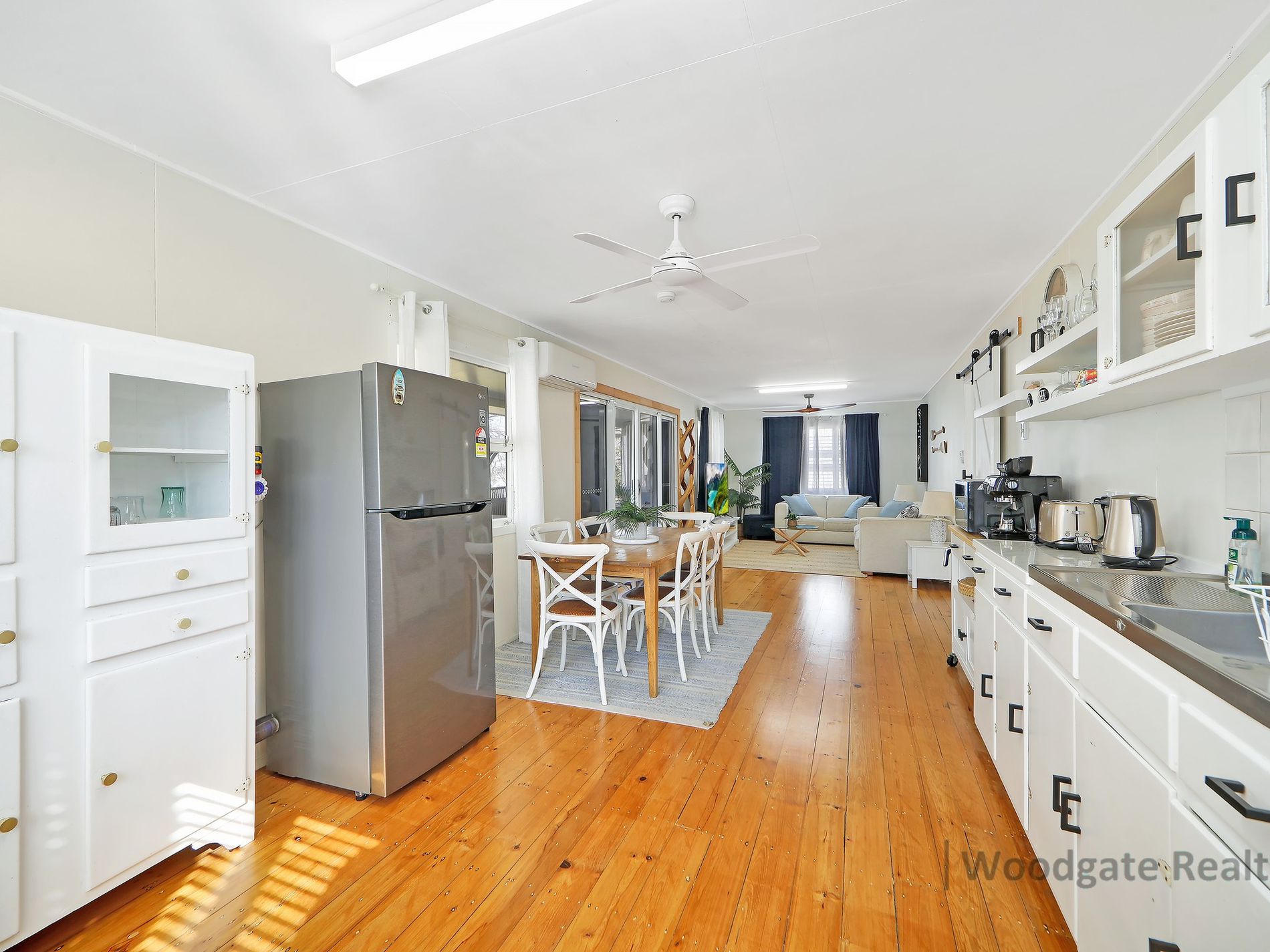 21 Esplanade Walkers Pt., Woodgate