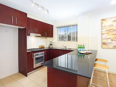 6 / 22 Kennedy Street, Kingsford