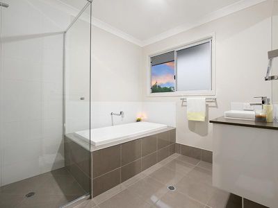 95 Cooper Crescent, Rochedale