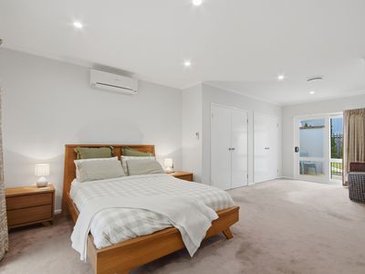 7 Ashley Court, Sale