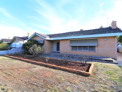 9 Armstrong Street, Boort
