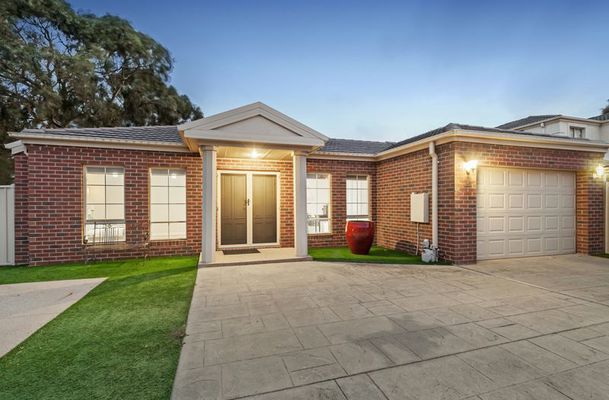 83 Sandover Drive, Roxburgh Park