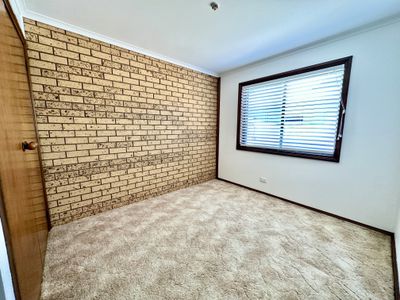 1 / 179 FAULKNER STREET, Deniliquin