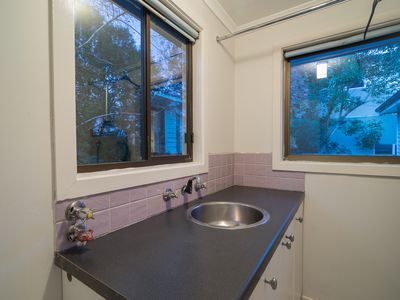 16 Joyhill Avenue, Box Hill South