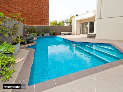 7  /  990 Wellington Street, West Perth