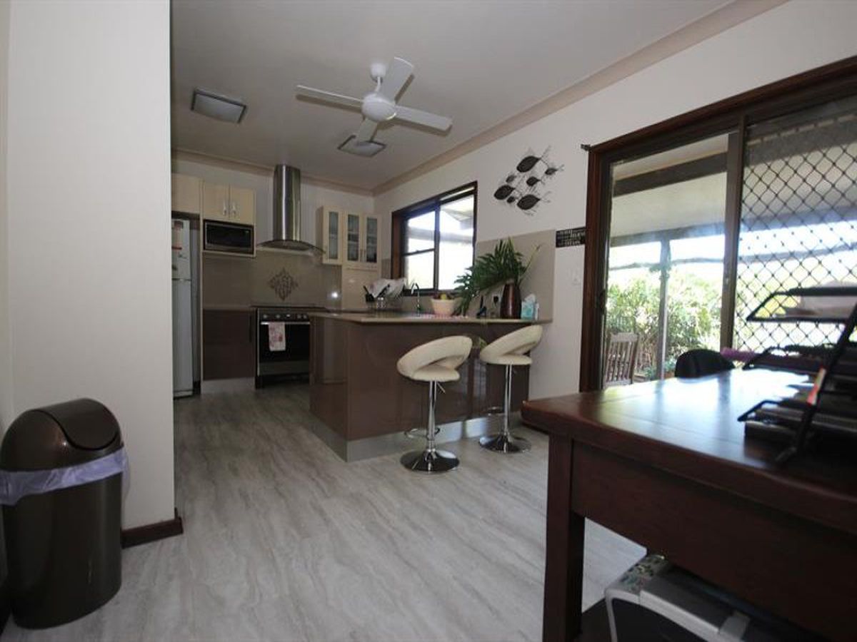 17 Tonia Ave, Salt Ash, Salt Ash - Thumbnail 6