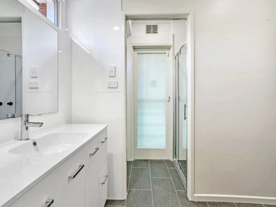14 Tenth Avenue, St Lucia