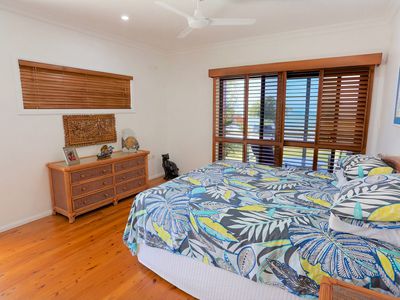 142 Schofield Parade, Keppel Sands