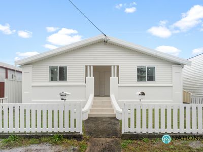 1 / 39 Dening Street, The Entrance