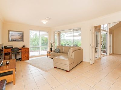11 Sovereign Strait, Karalee