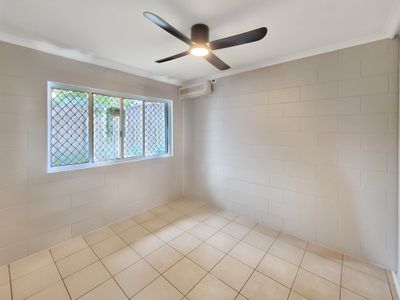 5 / 23 Tower Avenue, Atherton