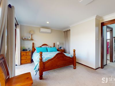11 Bass Place, Dubbo
