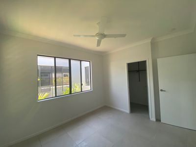 40 Seaside Parade, Palm Cove