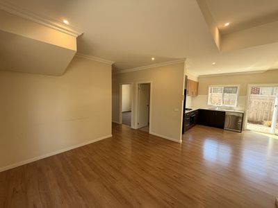 2 / 7 Trewheela Avenue, Manifold Heights