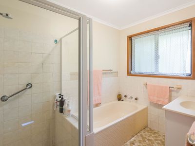 6 Mitchell Place, Narooma